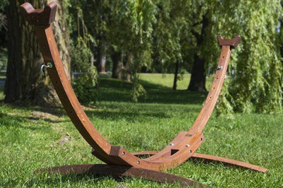 3m wooden stand